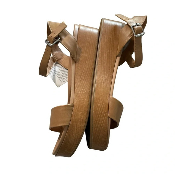 Amazon Essentials Women's Two Band Flatform Sandal, cognac, size 9, nwt - Picture 3 of 4